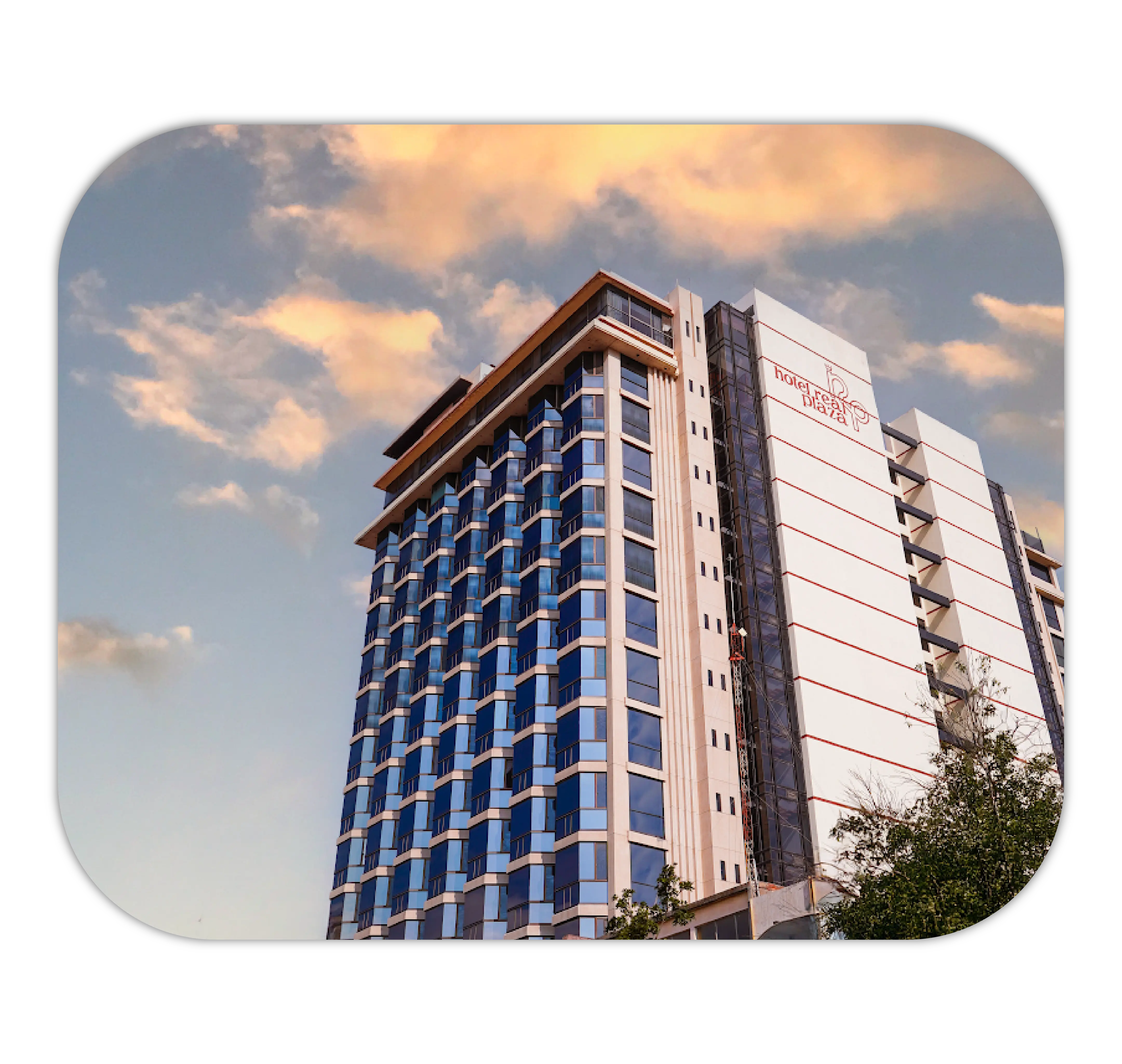 Hotel Real Plaza